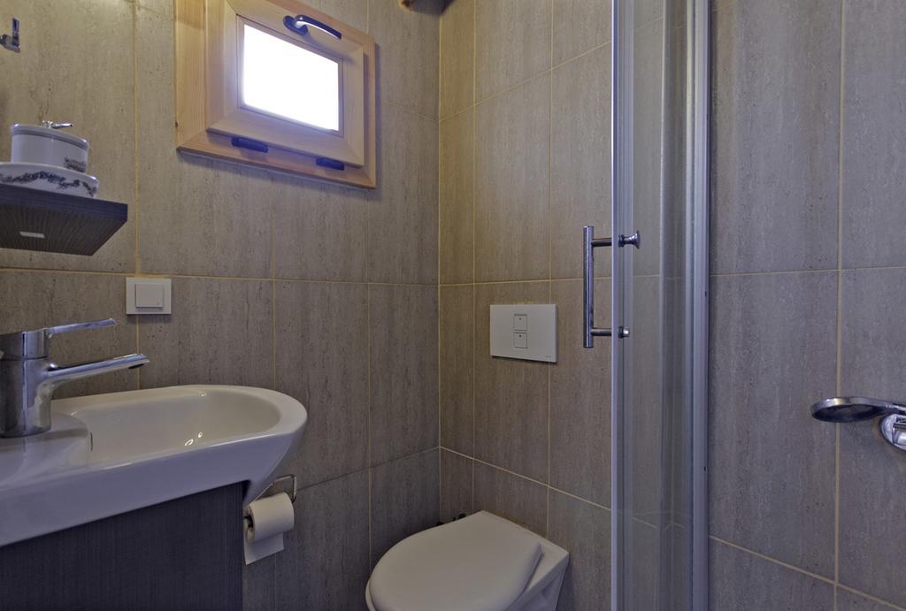 Lilyum Alacati - Tas Ev Exterior foto