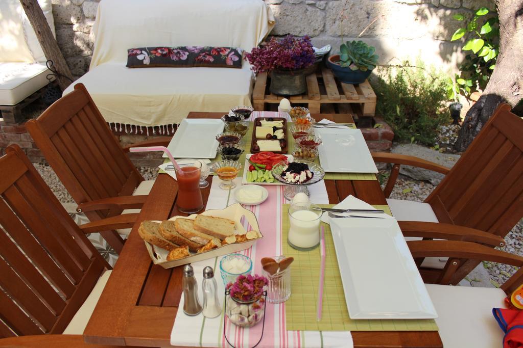 Lilyum Alacati - Tas Ev Exterior foto