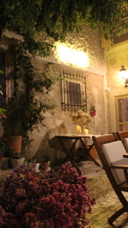 Lilyum Alacati - Tas Ev Exterior foto