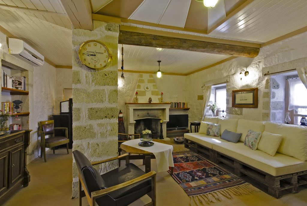 Lilyum Alacati - Tas Ev Exterior foto