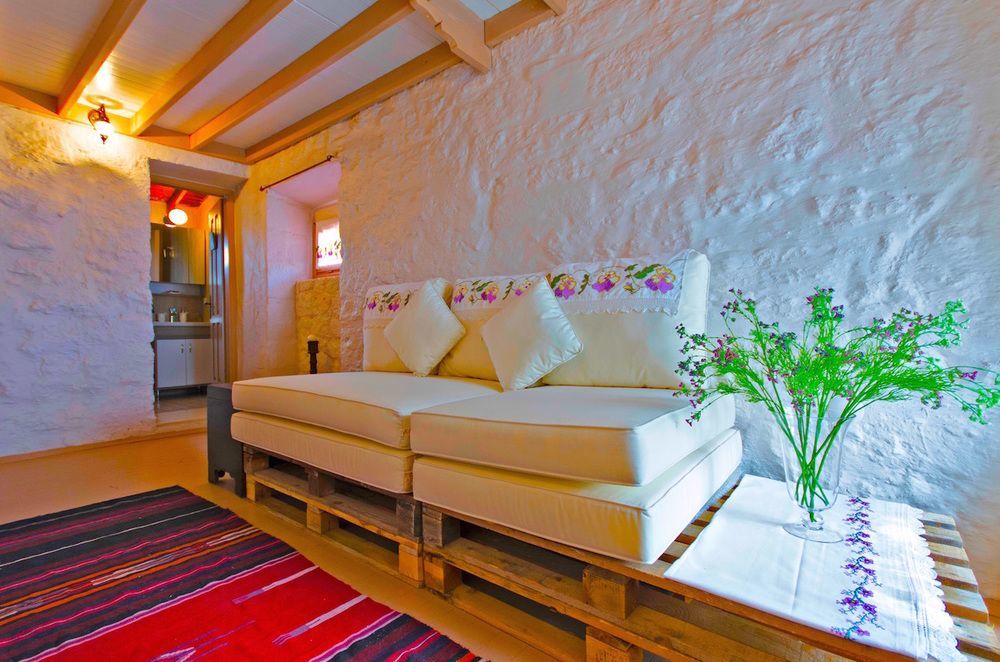 Lilyum Alacati - Tas Ev Exterior foto